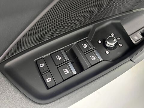 audi, a3, sportback 35 tfsı mhev advanced s-tronic, otomatik, mhev 2.el otomobil | renew 43