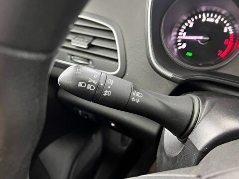 renault, megane, sedan 1.3 tce joy, manuel, benzin 2.el otomobil | renew 33