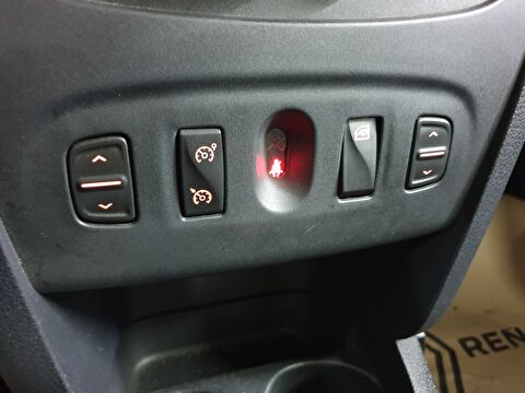 dacia, sandero, hatchback 0.9 tce stepway, manuel, benzin 2.el otomobil | renew 35