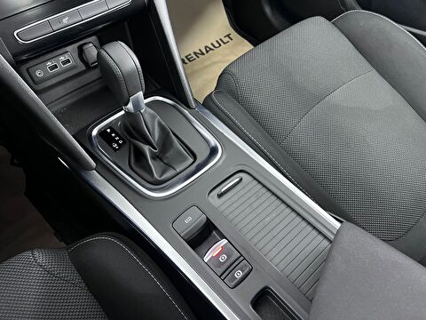 renault, megane, sedan 1.3 tce touch edc, otomatik, benzin 2.el otomobil | renew 44