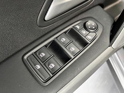 renault, duster, suv 1.2 tce mhev 4x4 advanced techno, manuel, mhev 2.el otomobil | renew 38