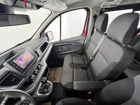 renault, trafic combi, 5+1 grand confort 6 m3 2.0 blue dci edc 170 bg 6e, otomatik, dizel 2.el otomobil | renew 37