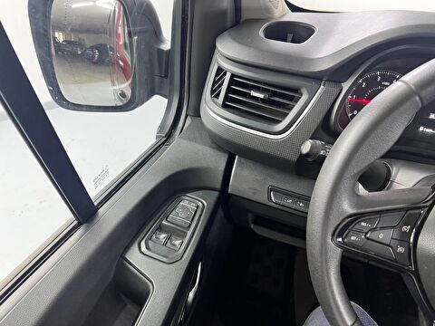 renault, trafic combi, 5+1 grand confort 6 m3 2.0 blue dci edc 170 bg 6e, otomatik, dizel 2.el otomobil | renew 35