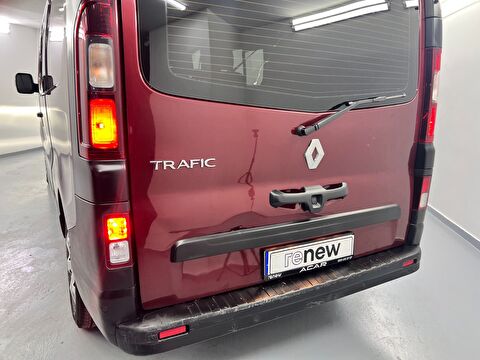 renault, trafic combi, 5+1 grand confort 6 m3 2.0 blue dci edc 170 bg 6e, otomatik, dizel 2.el otomobil | renew 10