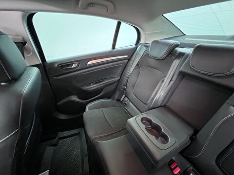 renault, megane, sedan 1.3 tce ıcon edc, otomatik, benzin 2.el otomobil | renew 31