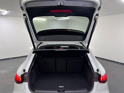 audi, a3, sportback 35 tfsı mhev advanced s-tronic, otomatik, mhev 2.el otomobil | renew 17