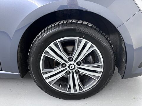 renault, megane, sedan 1.3 tce touch edc, otomatik, benzin 2.el otomobil | renew 17