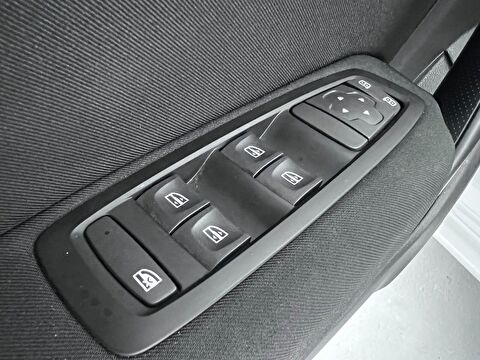 renault, megane, sedan 1.3 tce touch edc, otomatik, benzin 2.el otomobil | renew 36