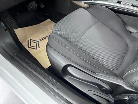 renault, megane, sedan 1.3 tce touch edc, otomatik, benzin 2.el otomobil | renew 26