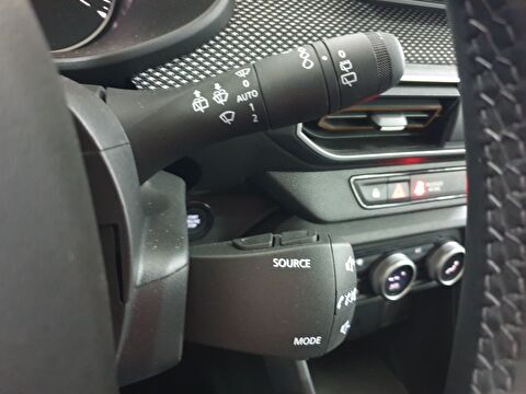dacia, sandero, hatchback 1.0 tce stepway expression cvt, otomatik, benzin 2.el otomobil | renew 28