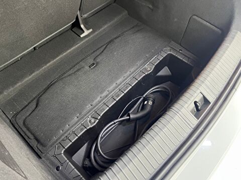 renault, megane e-tech, crossover ev60 ıconic otomatik, otomatik, elektrik 2.el otomobil | renew 22