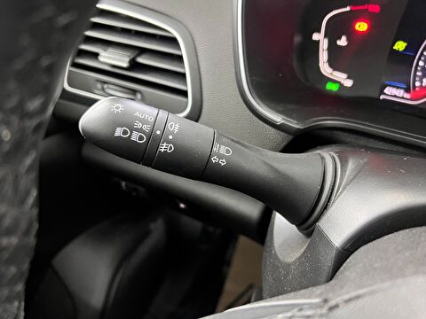 renault, megane, sedan 1.3 tce touch edc, otomatik, benzin 2.el otomobil | renew 34