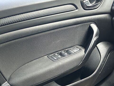 renault, megane, sedan 1.3 tce touch edc, otomatik, benzin 2.el otomobil | renew 21