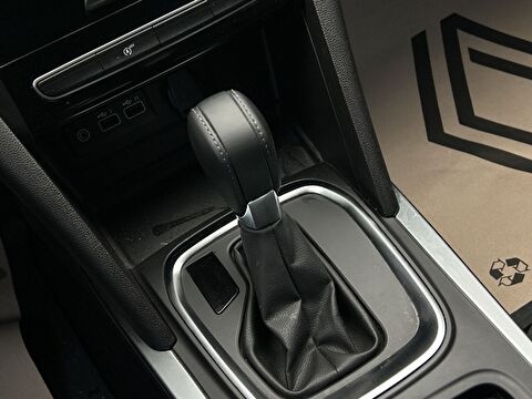 renault, megane, sedan 1.3 tce touch edc, otomatik, benzin 2.el otomobil | renew 13