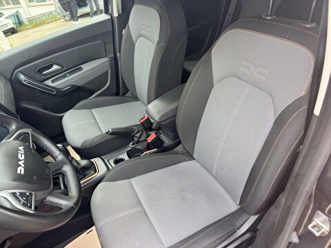 dacia, duster, 1.3 turbo extreme 4x2 edc, otomatik, benzin 2.el otomobil | renew 21