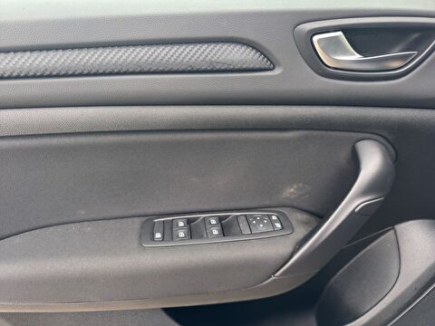 renault, megane, sedan 1.3 tce touch edc, otomatik, benzin 2.el otomobil | renew 23