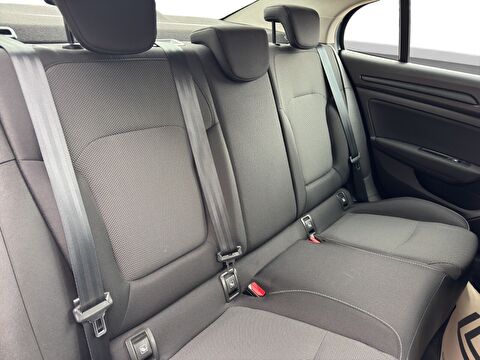 renault, megane, sedan 1.3 tce touch edc, otomatik, benzin 2.el otomobil | renew 21