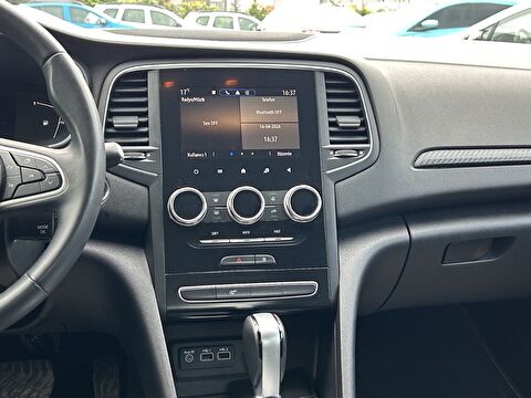 renault, megane, sedan 1.3 tce touch edc, otomatik, benzin 2.el otomobil | renew 20