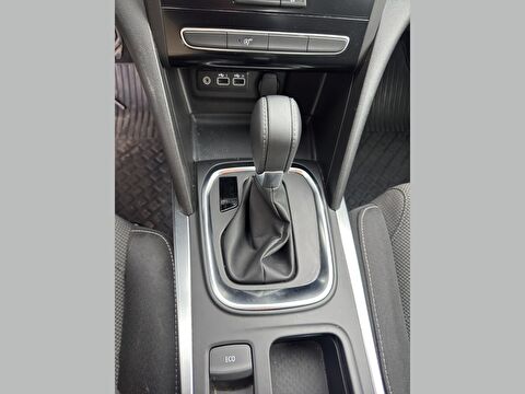 renault, megane, sedan 1.3 tce touch edc, otomatik, benzin 2.el otomobil | renew 23