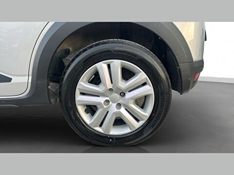 dacia, sandero, hatchback 1.0 tce stepway expression cvt, otomatik, benzin 2.el otomobil | renew 8