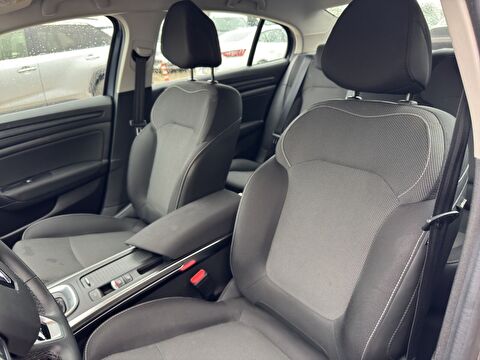 renault, megane, sedan 1.3 tce touch edc, otomatik, benzin 2.el otomobil | renew 9