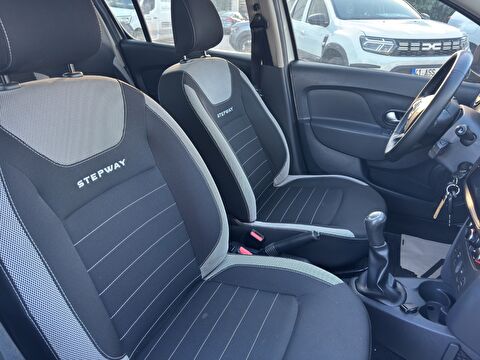 dacia, sandero, hatchback 0.9 tce stepway, manuel, benzin 2.el otomobil | renew 22