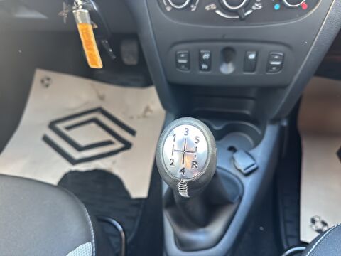 dacia, sandero, hatchback 0.9 tce stepway, manuel, benzin 2.el otomobil | renew 11