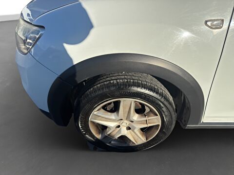 dacia, sandero, hatchback 0.9 tce stepway, manuel, benzin 2.el otomobil | renew 10