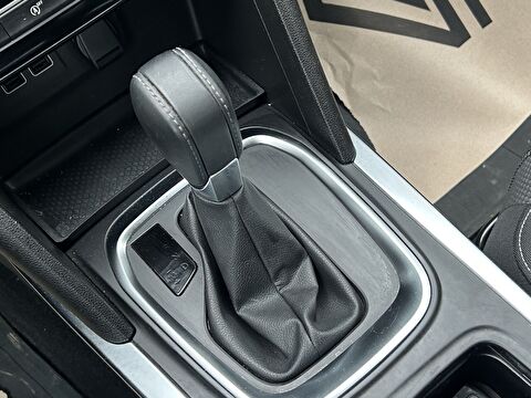 renault, megane, sedan 1.3 tce touch edc, otomatik, benzin 2.el otomobil | renew 13