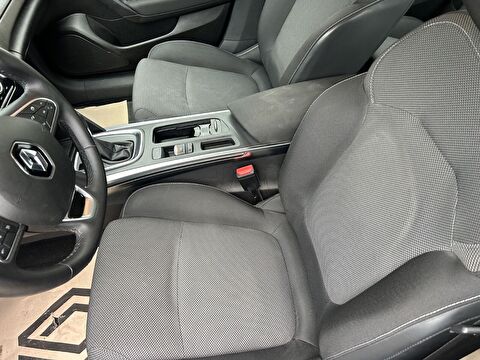 renault, megane, sedan 1.3 tce touch edc, otomatik, benzin 2.el otomobil | renew 18