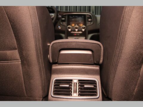 renault, megane, sedan 1.3 tce touch edc, otomatik, benzin 2.el otomobil | renew 18