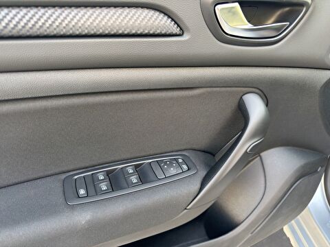 renault, megane, sedan 1.3 tce touch edc, otomatik, benzin 2.el otomobil | renew 22