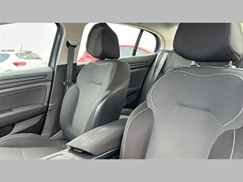 renault, megane, sedan 1.3 tce touch edc, otomatik, benzin 2.el otomobil | renew 16