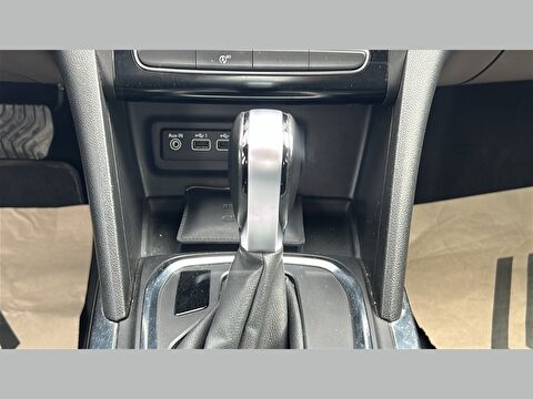 renault, megane, sedan 1.3 tce touch edc, otomatik, benzin 2.el otomobil | renew 17