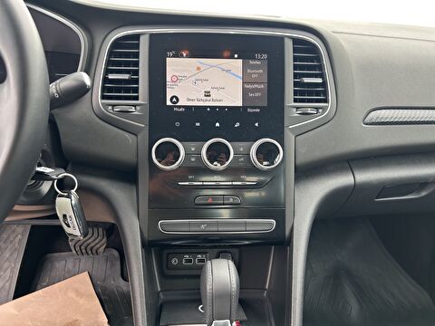 renault, megane, sedan 1.3 tce touch edc, otomatik, benzin 2.el otomobil | renew 15