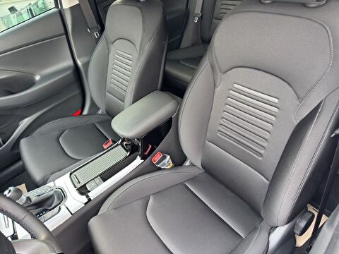 hyundai, i30, 1.5 t-gdı mhev comfort dct, otomatik, benzin 2.el otomobil | renew 23