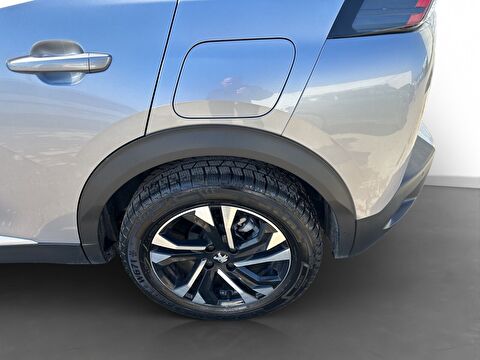 peugeot, 2008, 1.2 puretech allure eat8, otomatik, benzin 2.el otomobil | renew 8