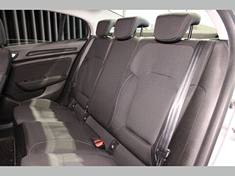 renault, megane, sedan 1.3 tce touch edc, otomatik, benzin 2.el otomobil | renew 17