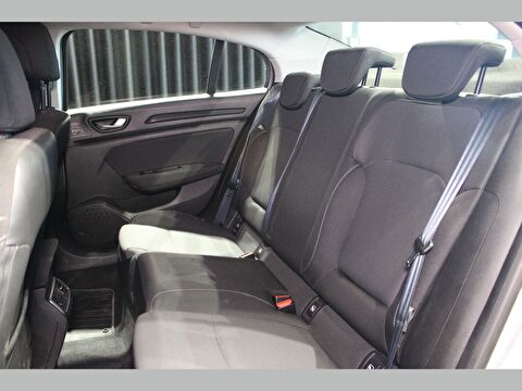 renault, megane, sedan 1.3 tce touch edc, otomatik, benzin 2.el otomobil | renew 17