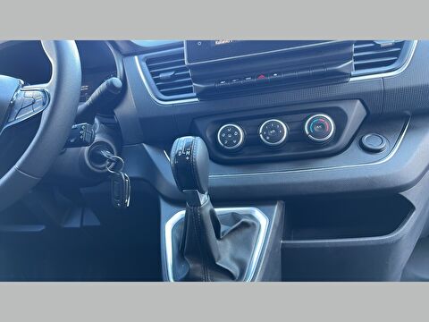 renault, trafic, multix 2.0 dcı 6m3 grand confort edc, otomatik, dizel 2.el otomobil | renew 6