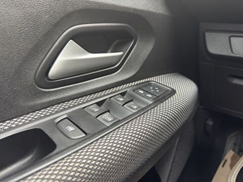 dacia, sandero stepway, sandero 1.0 turbo stepway comfort x-tronic, otomatik, benzin 2.el otomobil | renew 22