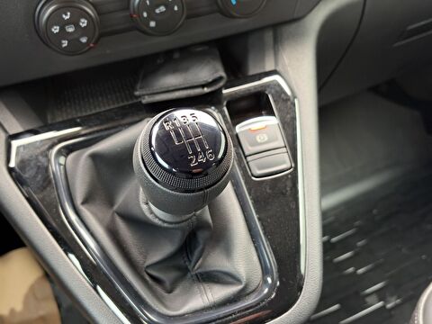 renault, kangoo multix, 1.5 bluedci techno, manuel, dizel 2.el otomobil | renew 14