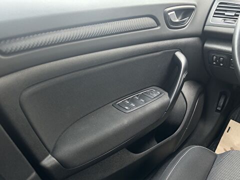 renault, megane, sedan 1.3 tce touch edc, otomatik, benzin 2.el otomobil | renew 15