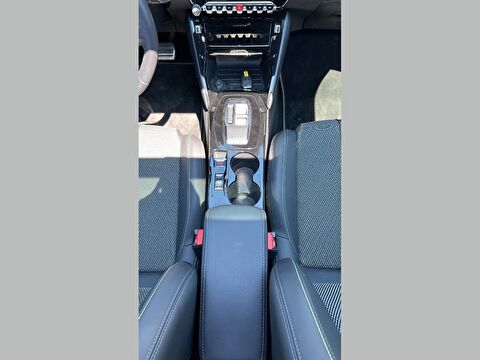 peugeot, 2008, crossover 1.2 puretech gt eat8, otomatik, benzin 2.el otomobil | renew 17