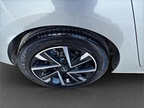 opel, corsa, 1.2 t gs at8, otomatik, benzin 2.el otomobil | renew 8