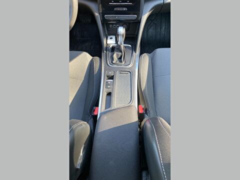renault, megane, sedan 1.3 tce touch edc, otomatik, benzin 2.el otomobil | renew 16
