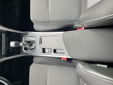 renault, megane, sedan 1.3 tce touch edc, otomatik, benzin 2.el otomobil | renew 20