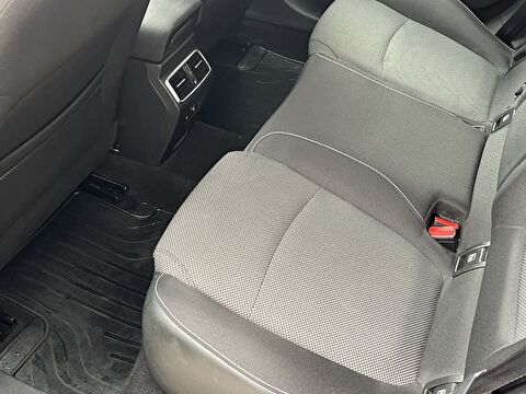 renault, megane, sedan 1.3 tce touch edc, otomatik, benzin 2.el otomobil | renew 15