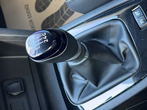 renault, megane, sedan 1.3 tce joy, manuel, benzin 2.el otomobil | renew 17