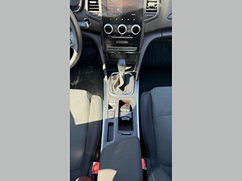 renault, megane, sedan 1.3 tce touch edc, otomatik, benzin 2.el otomobil | renew 13